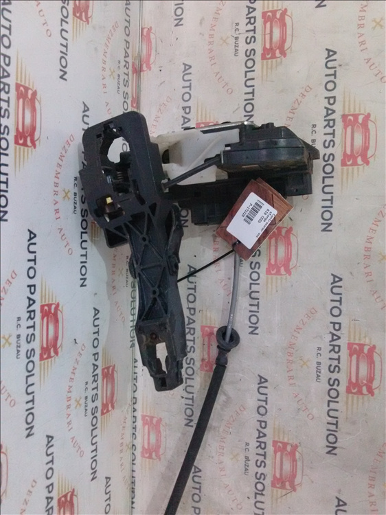 Contramaner usa stanga KIA CEED