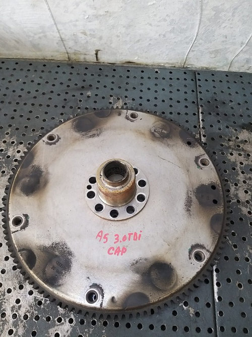Coroana volanta 3.0 tdi audi a5 8t 059105323bg