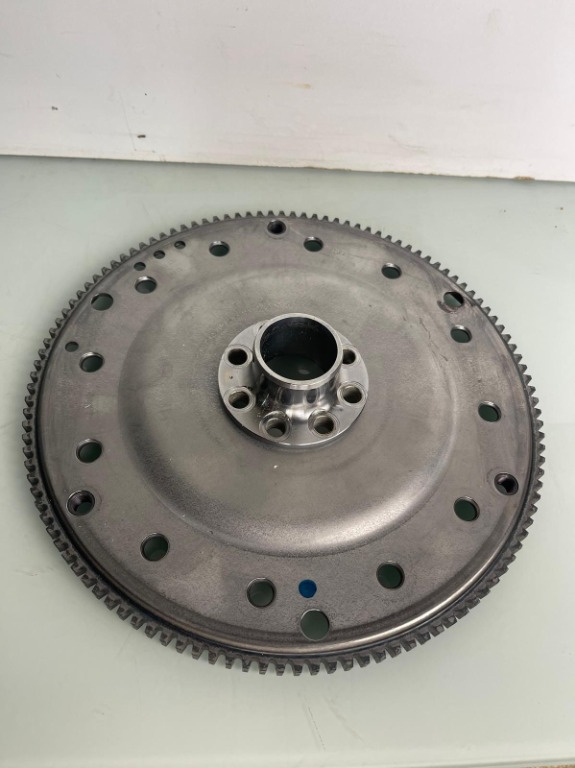 Coroana volanta Audi A5 8W 2.0TFSI DMS 06H105323R