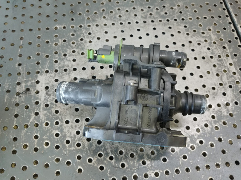 Corp carcasa termostat 1.6 hdi citroen xsara ford focus 2 mazda 3 fiesta 6 peugeot 307 206 9647767180