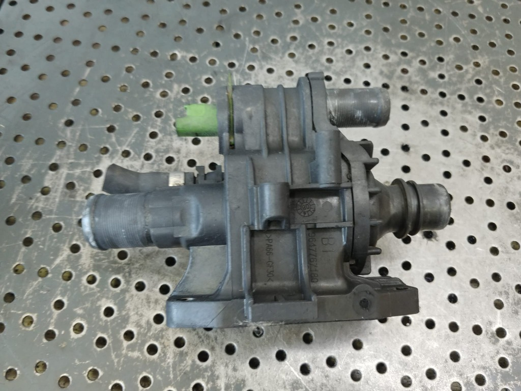 Corp carcasa termostat 1.6 tdci ford focus 2 mazda 3 fiesta 6 peugeot 307 206 9647767180