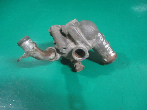 CORP / CARCASA TERMOSTAT MITSUBISHI PAJERO III 3.2 DI-D FAB. 1999 – 2007 ⭐⭐⭐⭐⭐