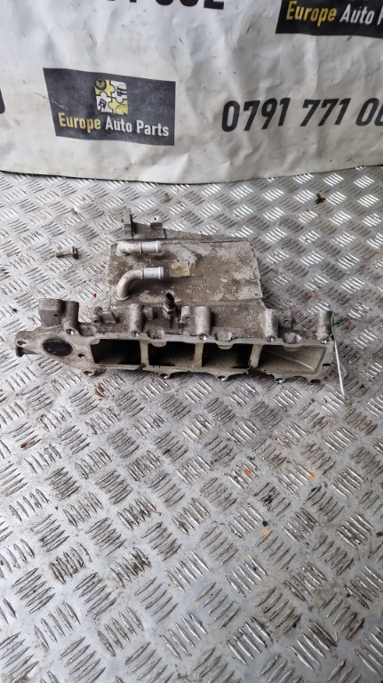 Corp galerie admisie Skoda Octavia 3 1.6 TDI cod motor CLH cod 04L128637B