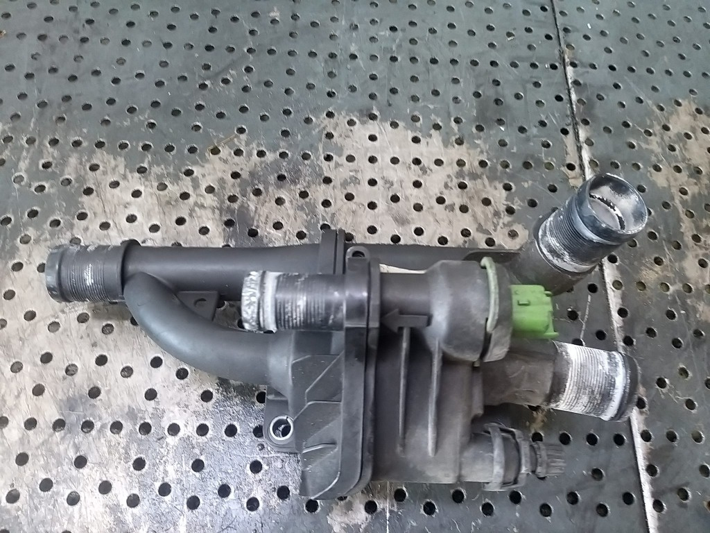 Corp termostat 1.6 hdi citroen c4 9670253780