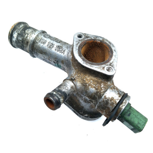 Corp Termostat VW PASSAT B5, B5.5 1996 - 2005 Motorina 038121133A, 038 121 133A