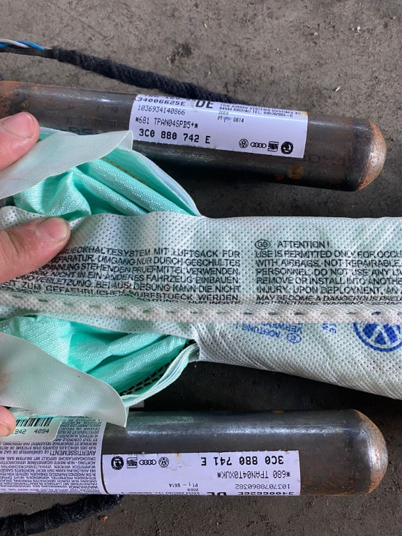 Cortina stanga /dreapta Vw Passat B6 combi 3C0880741E/3C0880742E