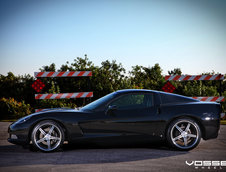 Corvette C6 incaltata de Vossen