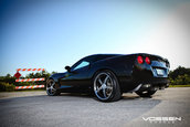 Corvette C6 incaltata de Vossen