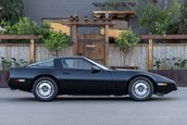 Corvette cu 2.512 kilometri la bord