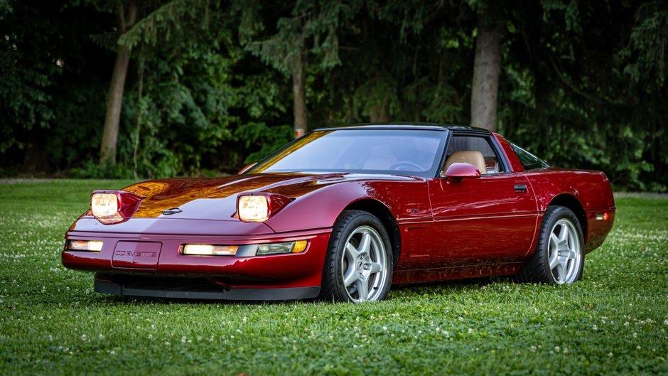 Corvette ZR-1 cu 1.628 de kilometri la bord