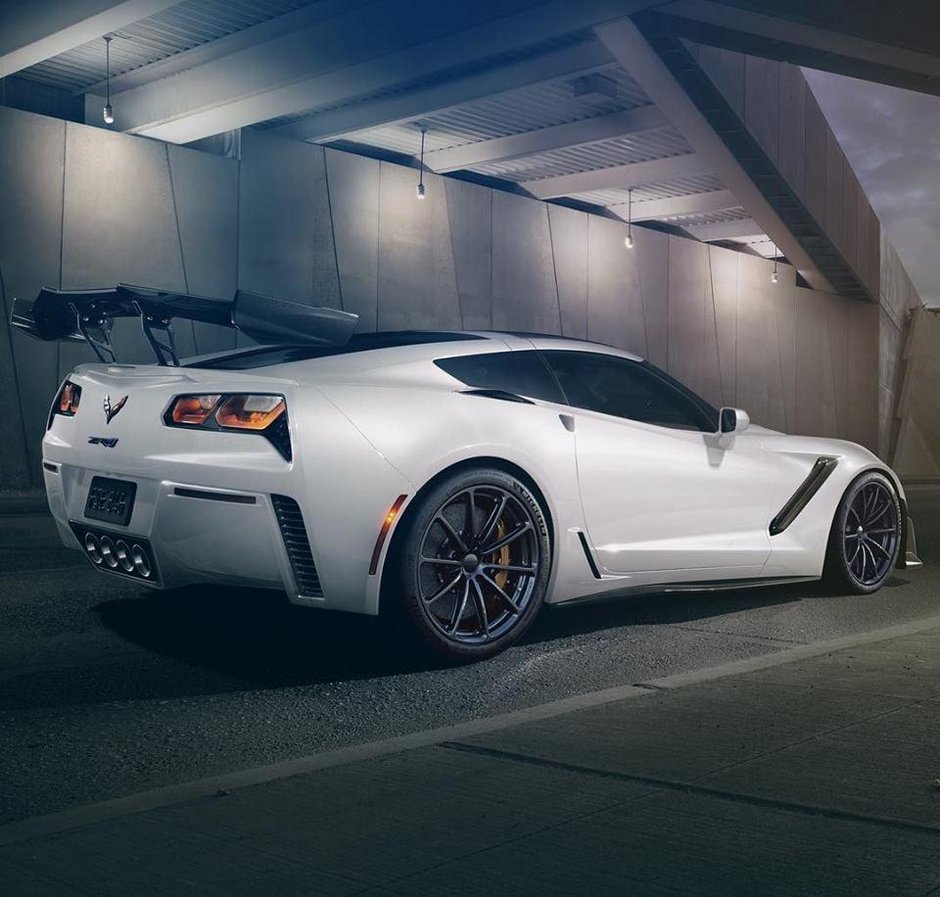 Corvette ZR1 HPE1200 by Hennessey
