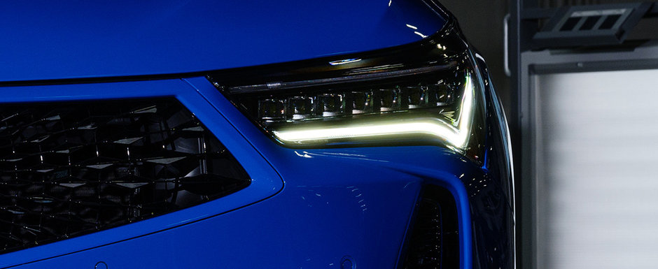 Costa cu 4.400 de dolari mai putin decat un BMW, dar ofera cu 24 de cai mai mult. In plus, scaunele incalzite si display-ul central de 10.2 inch sunt standard Costa cu 4.400 de dolari mai putin decat un BMW, dar ofera cu 24 de cai mai mult. In plus, scaunele incalzite si display-ul central de 10.2 inch sunt standard