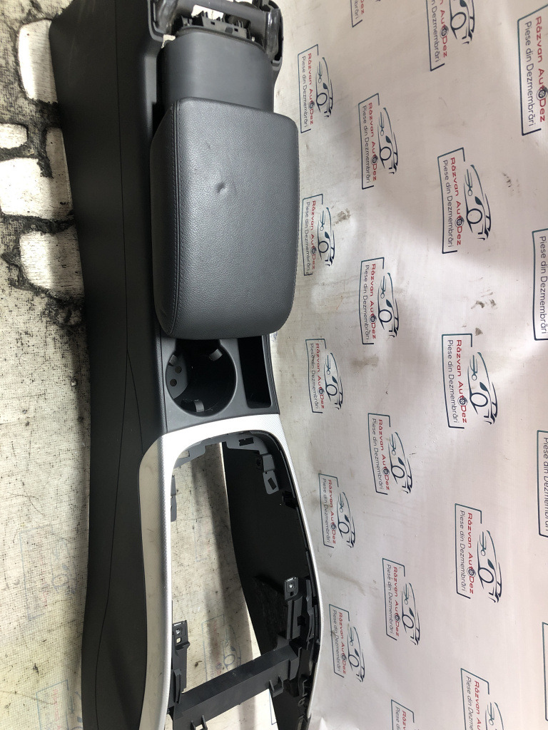 Cotieră Audi A4 B8 2010