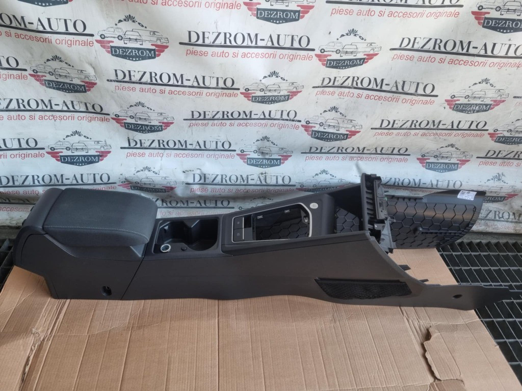 Cotiera 5H1863241 VW Golf VIII Hatchback