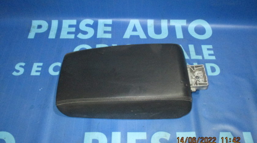 Cotiera Audi A6 C7 (ciupita, maner defect)