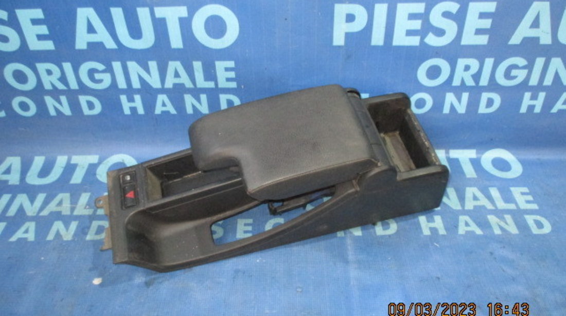 Cotiera BMW E46td 2001; 8213680 // 8213678