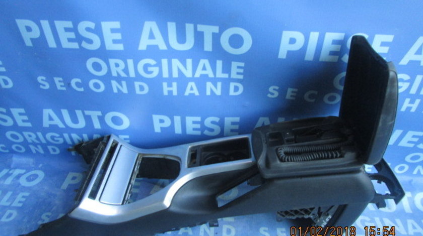 Cotiera BMW E53 X5; 8402933 (cu consola)