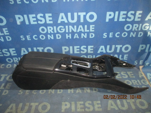Cotiera BMW F11 (fara balamale si piele fisurata pe partea stanga)