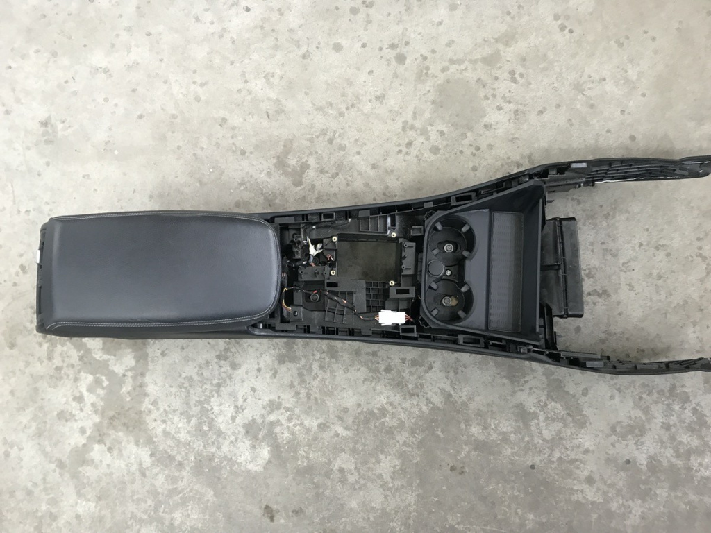 Cotiera centrala BMW X3 F25 M-Pachet suv 2012 (cod intern: 25171)