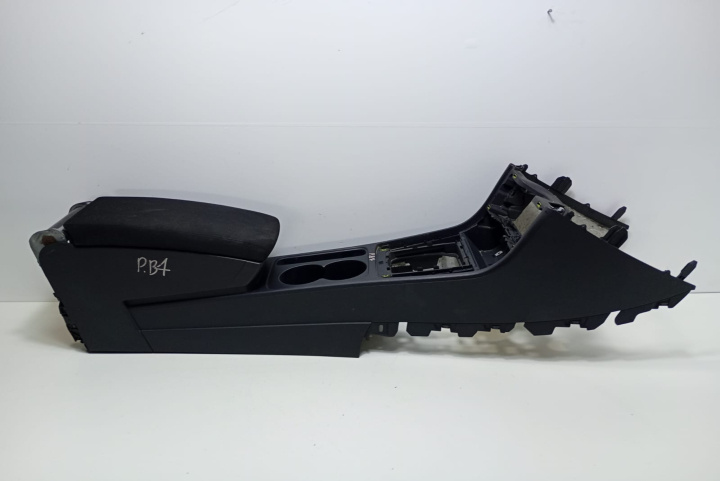 Cotiera consola centrala 3C0862531C Volkswagen VW Passat B6 [2005 - 2010]