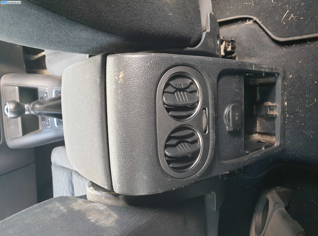 Cotiera cu Consola si Guri Gura Aerisire Ventilatie Volkswagen Tiguan 2007 - 2015 [K6194]