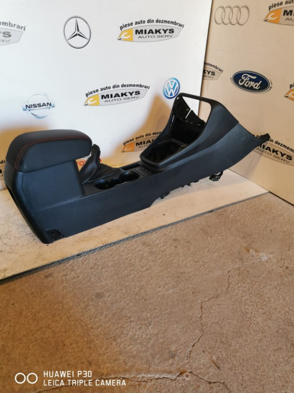 Cotiera de piele FORD PUMA An 2018 - 2022. COD - H1BB-A045M62-C