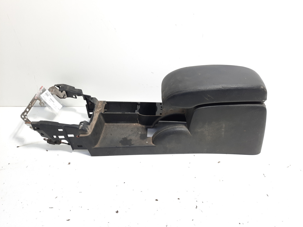 Cotiera, Ford Mondeo 3 Sedan (B4Y) (idi:580305)