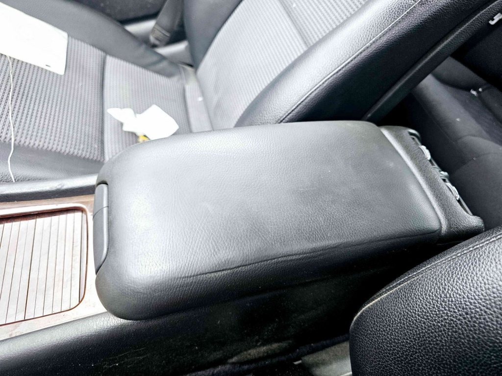Cotiera Mercedes Clasa C (W203) [Fabr 2000-2007] OEM