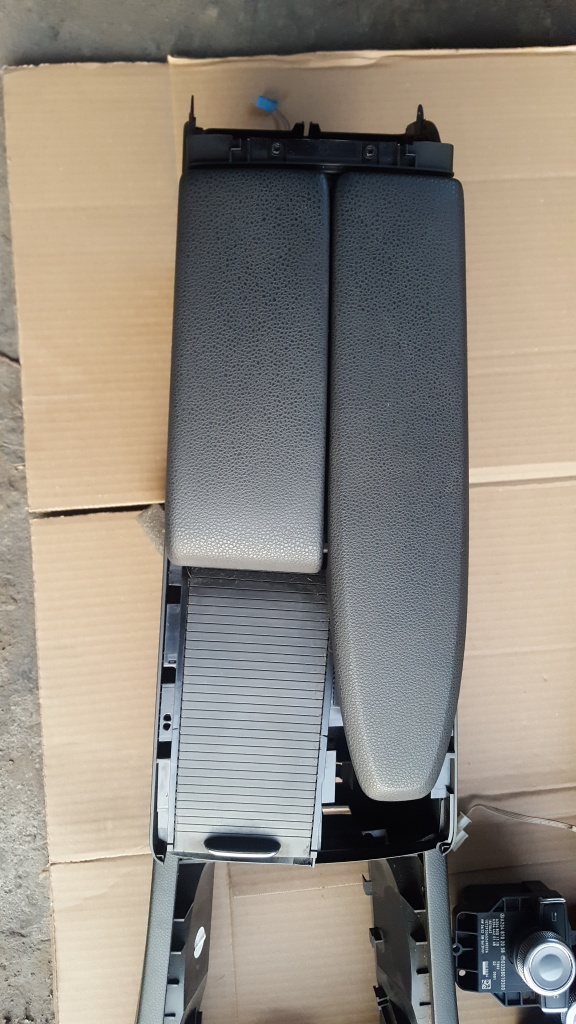 Cotiera Mercedes W204 Berlina