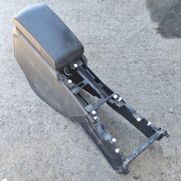 Cotiera Peugeot 508 2010-2023 9686452980, 9675214780, 1005848X, 42355M Faurecia