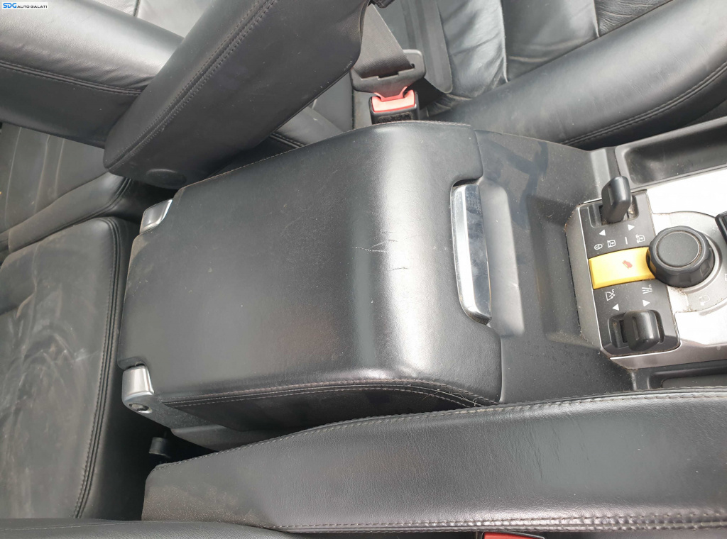 Cotiera Piele cu Consola Centrala Land Rover Discovery 3 L319 2004 - 2009 [K5356]