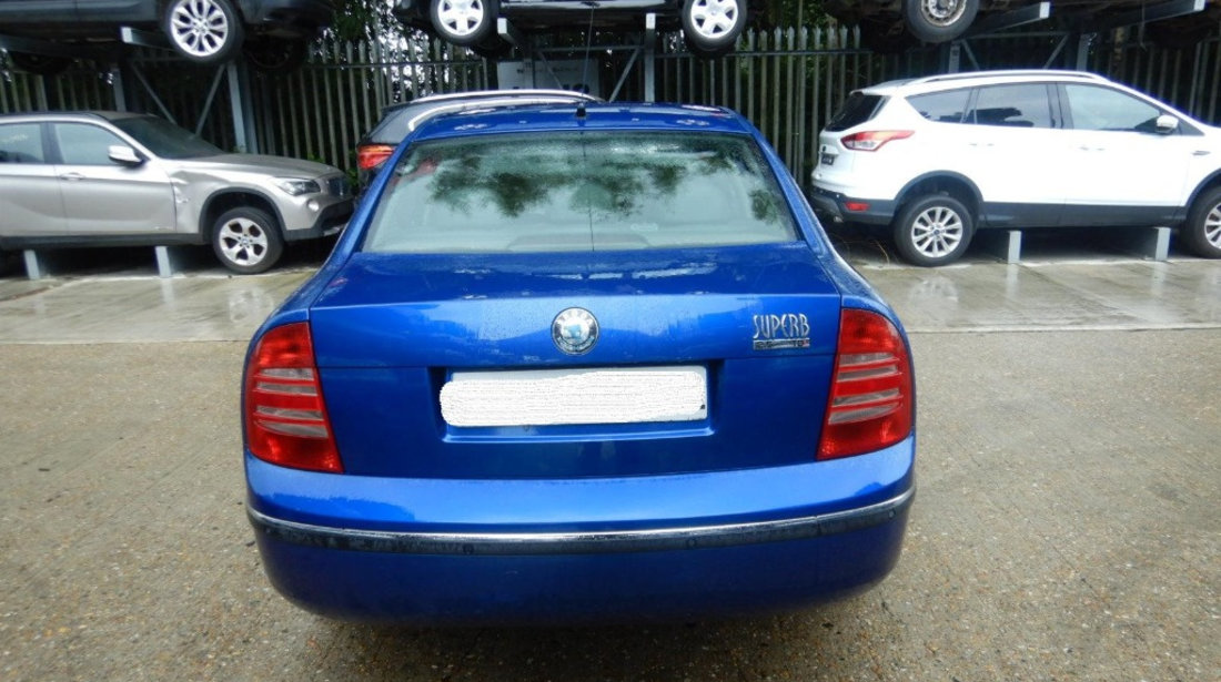 Cotiera Skoda Superb 2003 Berlina 2.5 Motorina