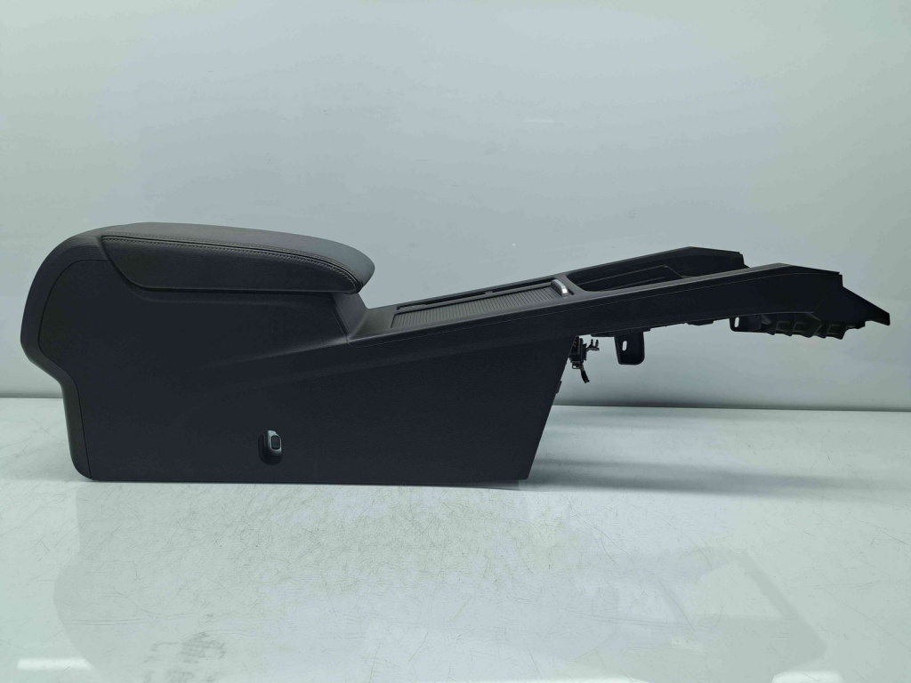 Cotiera Volkswagen Passat B8 (3G2) [Fabr 2015-prezent] OEM