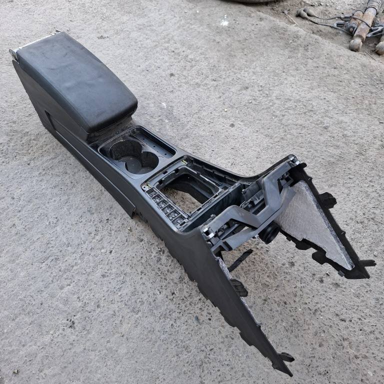 Cotiera Vw Passat B6 2005-2010 3C0864207, 3C0863319, 1140300962, 3Ab863241D