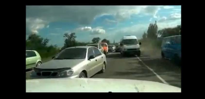 Credeai ca stii ce e ala trafic haotic? Nu ai mai vazut niciodata asa ceva! Credeai ca stii ce e ala trafic haotic? Nu ai mai vazut niciodata asa ceva!