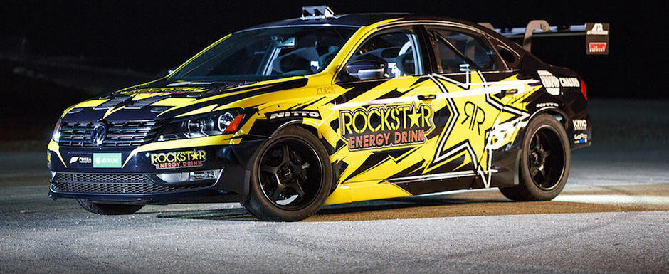Credeai ca toate Passat-urile sunt plictisitoare? Stai sa vezi VW-ul lui Tanner Foust Credeai ca toate Passat-urile sunt plictisitoare? Stai sa vezi VW-ul lui Tanner Foust
