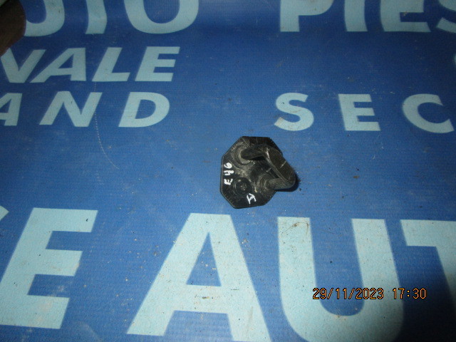 Cremaliera BMW E46 2000; 8229177 (hayon)