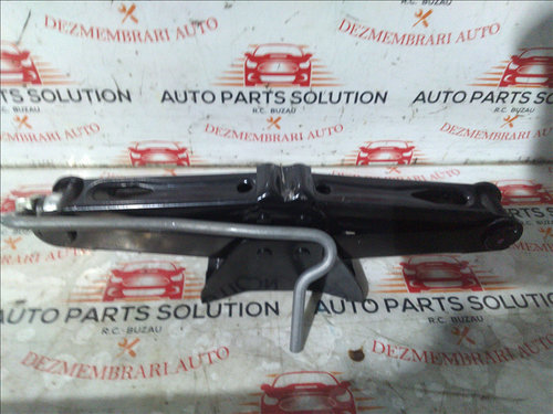 Cric 1.6 d PEUGEOT 2008 an fabr. 2015