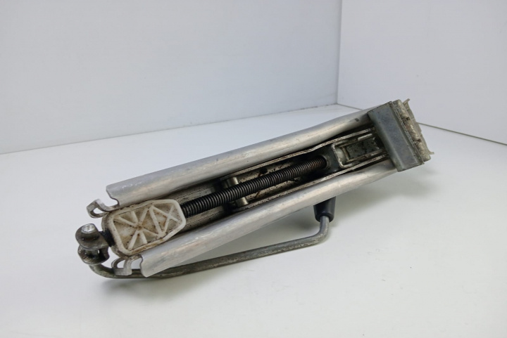Cric auto 6Q0011031D Seat Ibiza 4 6J [2008 - 2012]