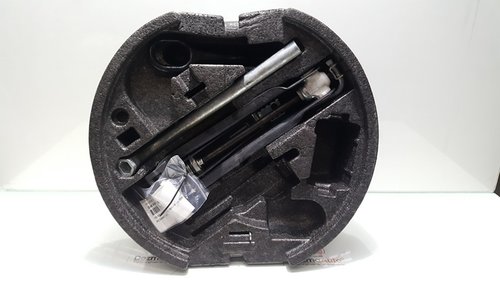 Cric cu cheie si spuma, 1K0011031K, Vw Golf 5 (1K1) (id:347251)