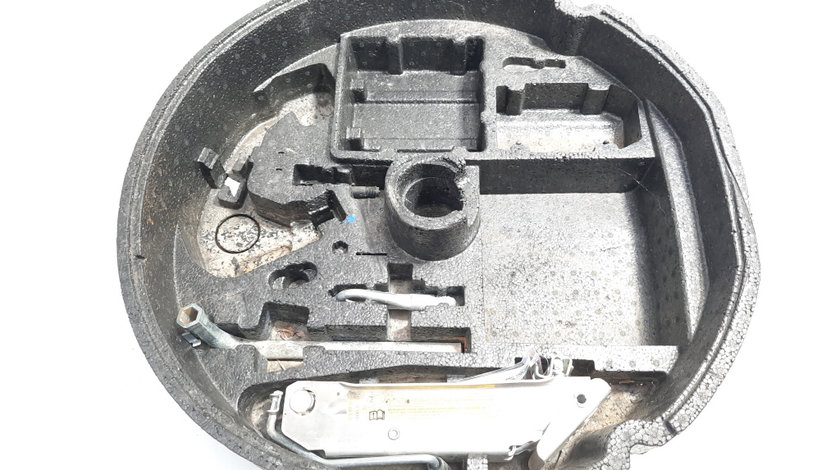 Cric cu cheie si spuma, Audi A4 (8EC, B7) (idi:493834)