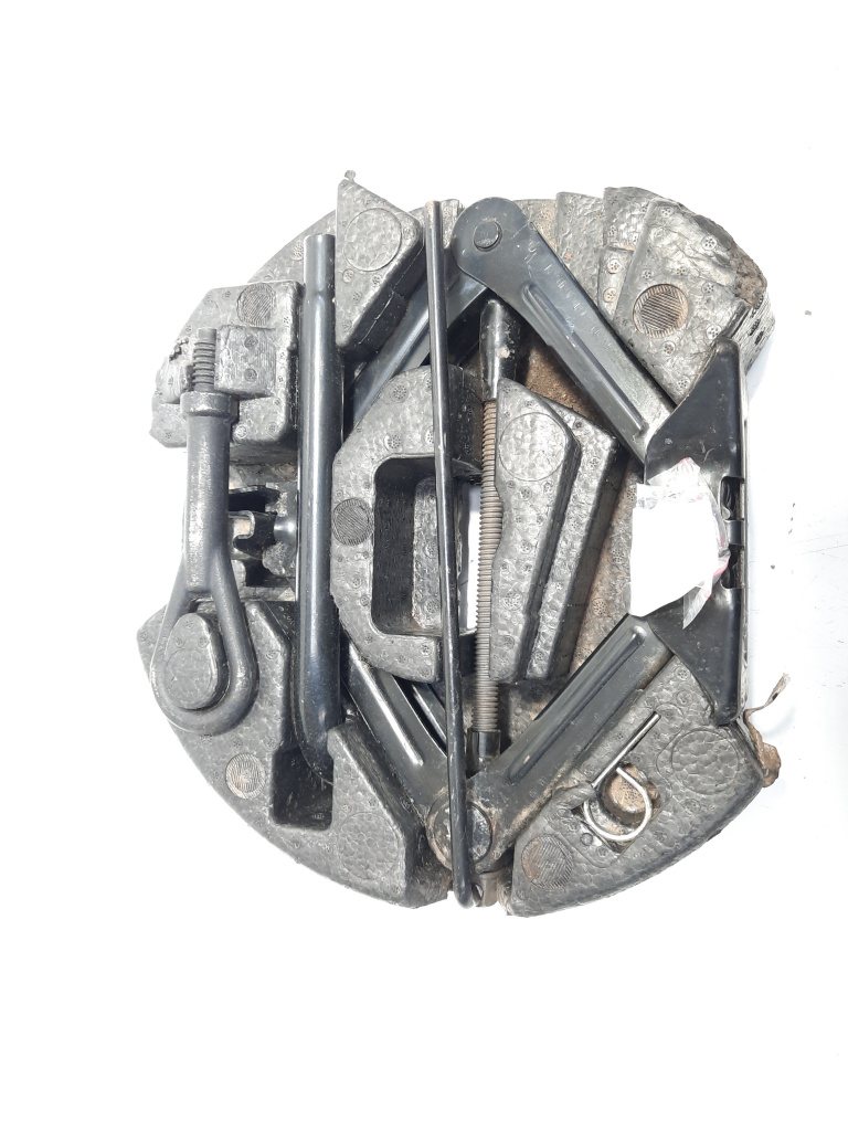 Cric cu cheie si spuma, Ford Focus 3 Turnier (id:493442)