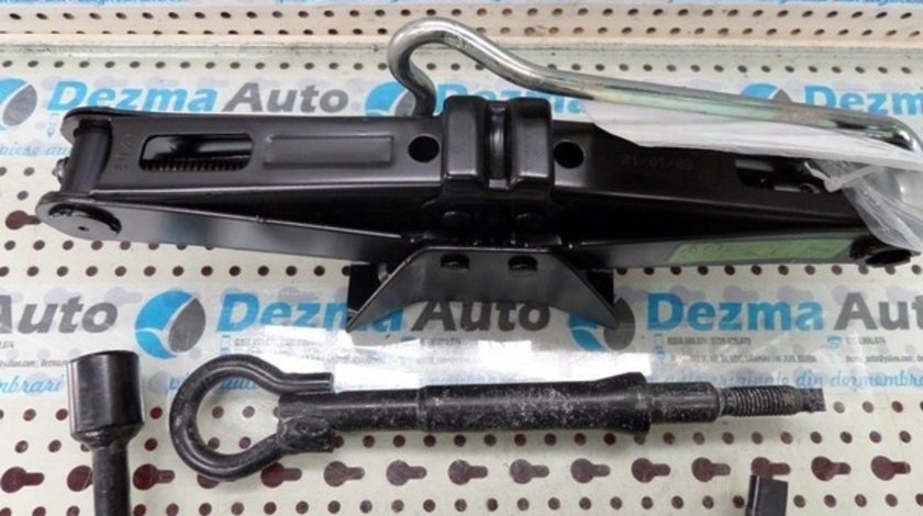 Cric cu cui remorcare Peugeot 207 SW