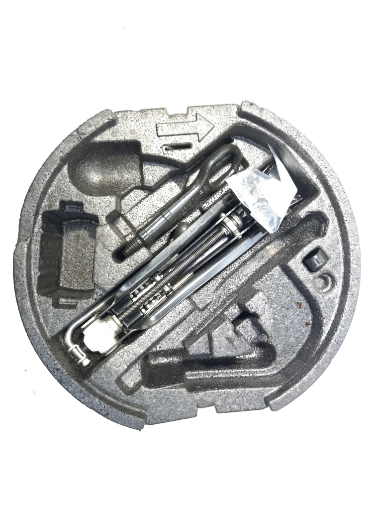 Cric cu cui si spuma, VW Touran (1T1, 1T2) (id:488342)