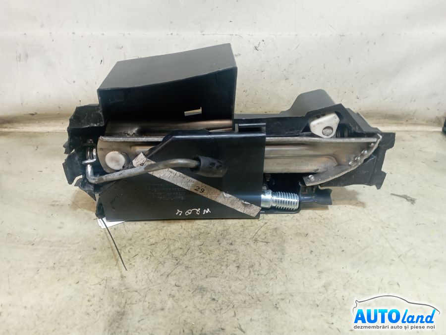 Cric+cui Tractare+suport Mercedes-Benz C-CLASS T-Model S204 2007