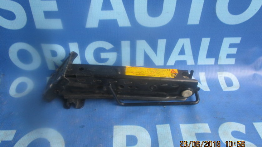 Cric Ford Ka ; 98AB17080DA