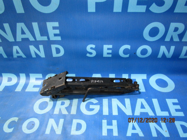 Cric Peugeot 807 2006;  90127172