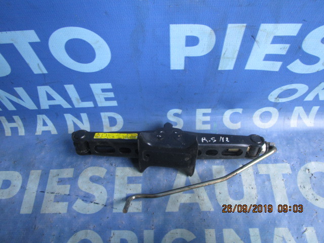 Cric Renault Scenic 2004; 82002140064