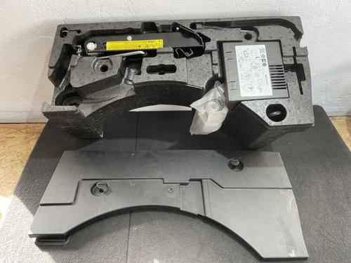 Cric roti cu compresor VW Passat B7 Alltrack 2.0 TDI DSG 170cp sedan 2013 (8D0012615C)