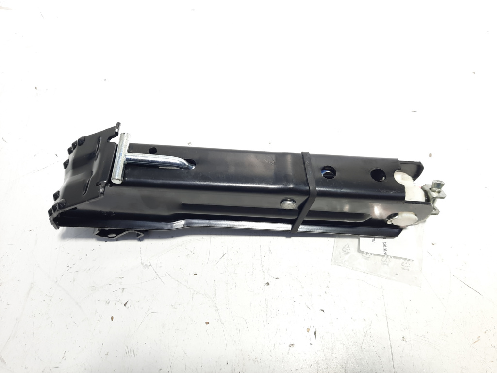 Cric, Vw Passat Variant (365) (id:505126)